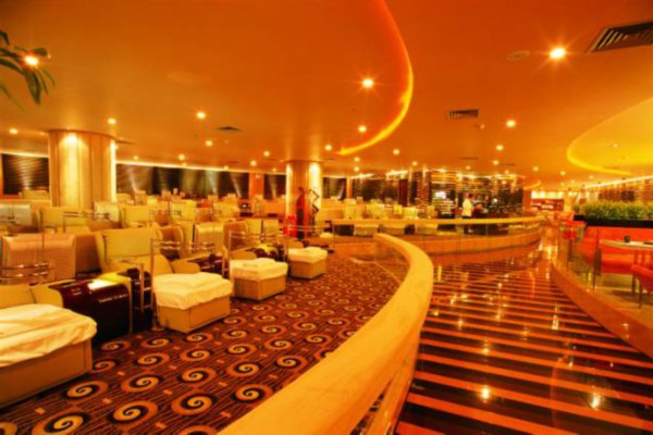 成都夜生活养生指南：慢节奏中的休闲享受(夜成都养生spa怎么样)